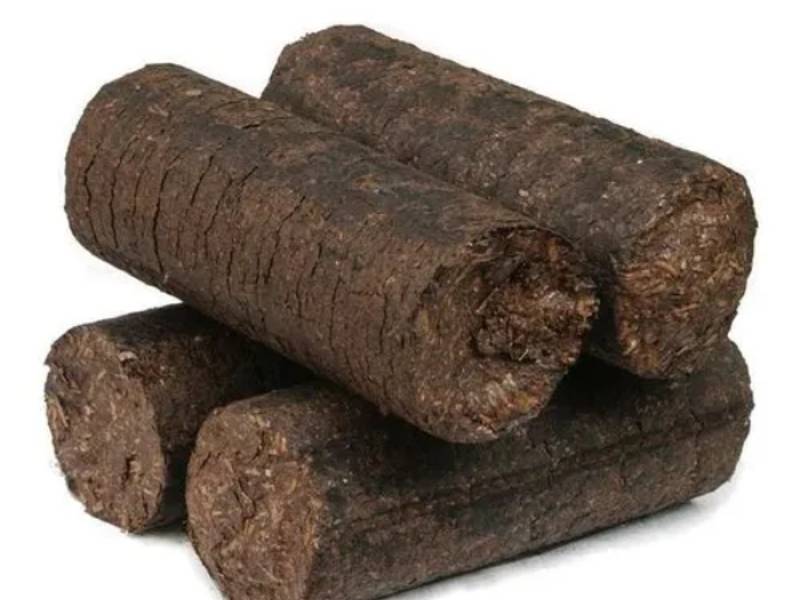 Groundnut Briquettes